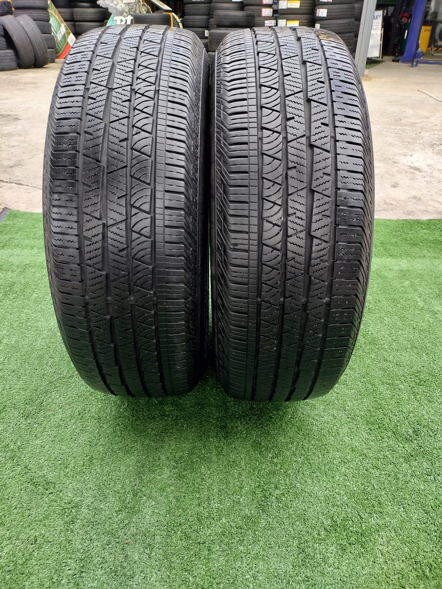 ยางมือ2 สภาพดี ขอบ17" ยางยี่ห้อCONTINENTAL LX SPORT 225/65R17