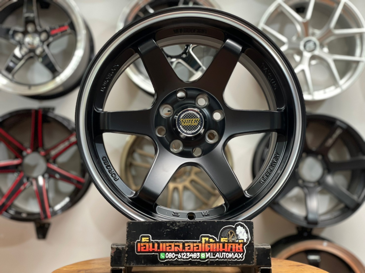 ล้อแม็กซ์ใหม่ TE37 ขอบ15 กว้าง8.25 4รู100และ4รู114.3 สีดำเงาขอบกลึงมิลลิ่งเงิน