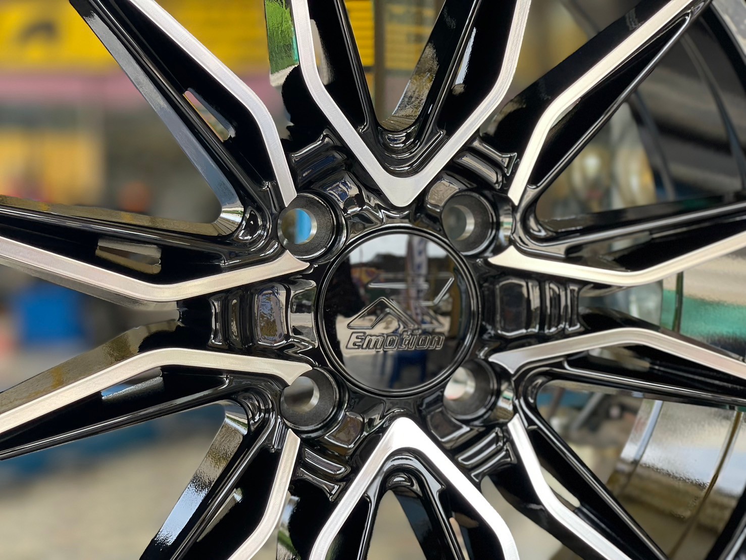 ล้อแม็กซ์ใหม่ Emotion-R #ล้อแม็กซ์ขอบ17 #EmotionR #ETV 17x7 ET35 4x100 สีดำขอบมิลลิ่งสีเงิน