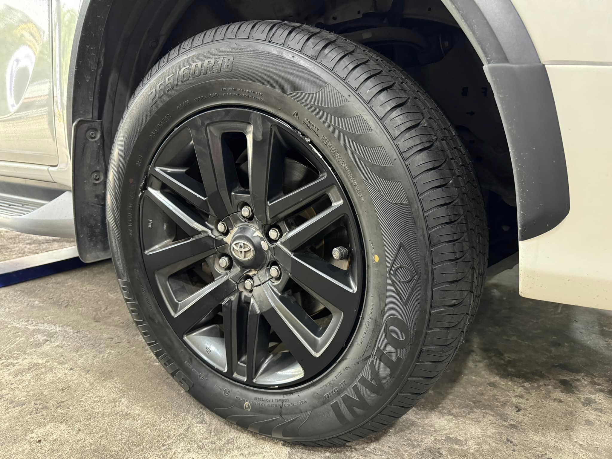 🚘 #TOYOTA_FORTUNER #มั่นใจใช้ยางโอตานิ เปลี่ยนยาง 🛞 ￼#OTANI #SA1000 265/60R18