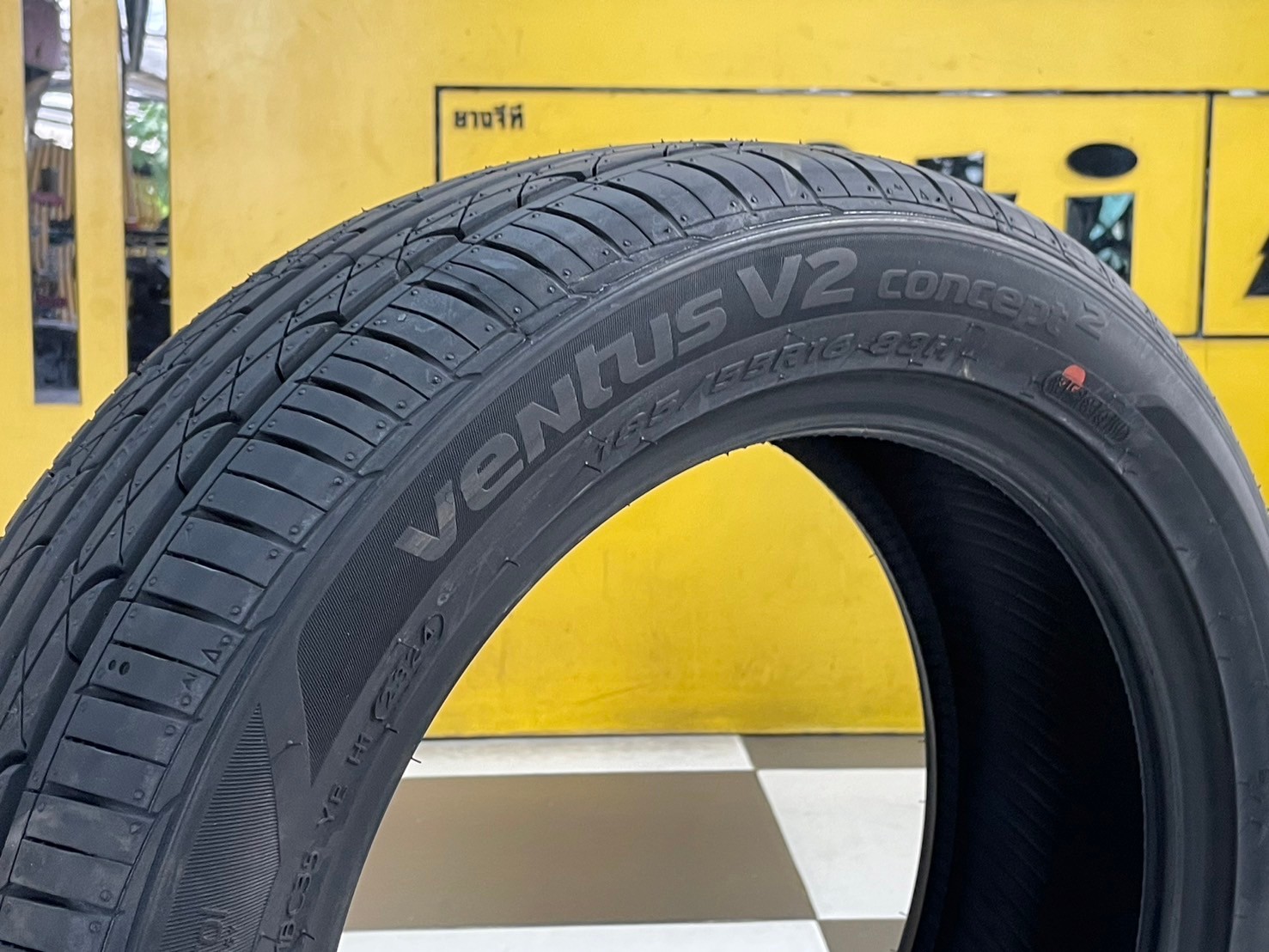 Hankook รุ่น Ventus V2 Concept 185/55R16 ยางใหม่ปี2024