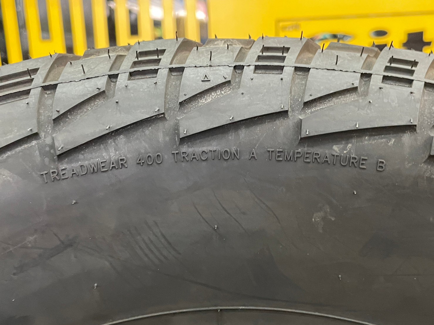 #RAIDEN #MONSTER #AT3 265/70R16 ยางลายใหม่ ยางปี2021 (2เส้น)