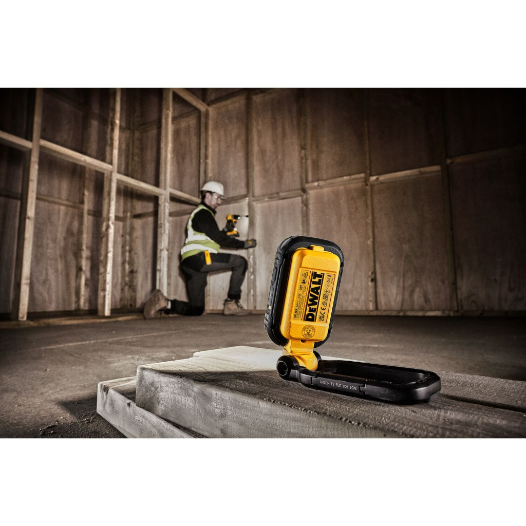 ไฟ LED ส่องทำงานแบบพกพา No.DCL182 DEWALT