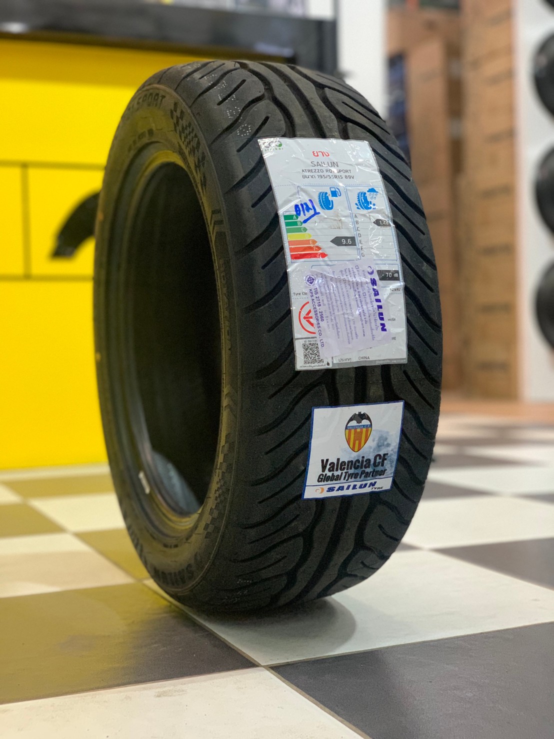 ยางซอฟ 195/55R15 Sailun Atrezzo R01 ยางไซลุนยางสปอร์ตลายซิ่ง ลายAD ยางใหม่ปี2021