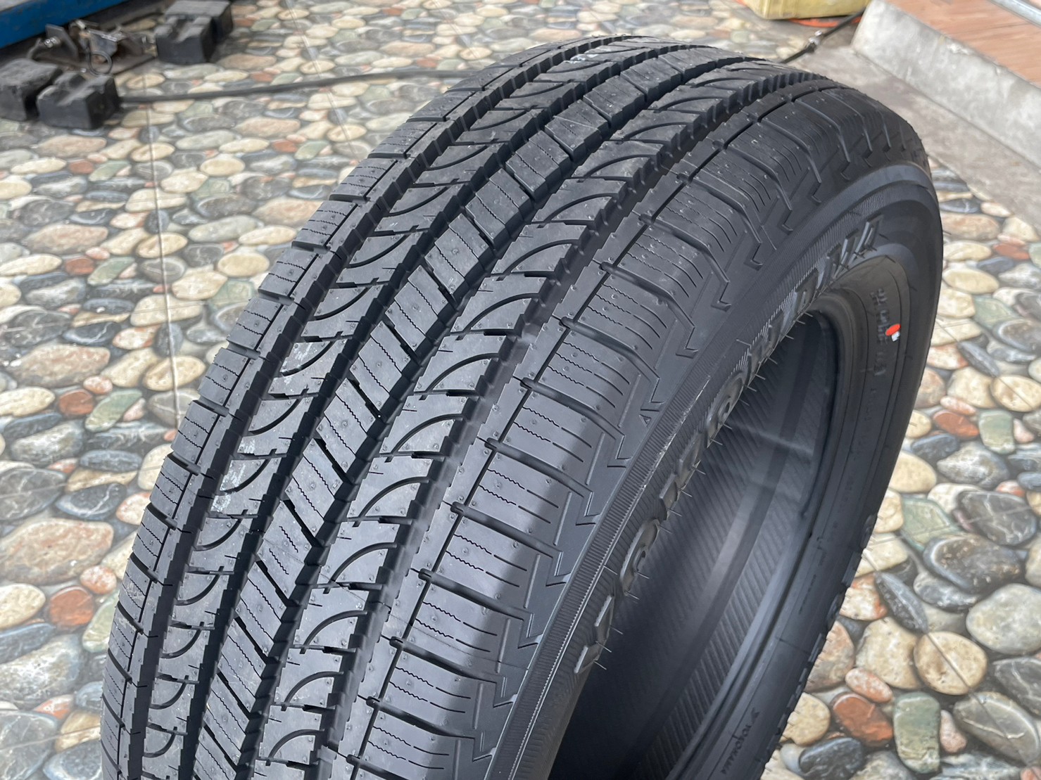ยางใหม่ราคาโปรโมชั่นพิเศษ YOKOHAMA GEOLANDAR HT G056 255/60R18 ยางใหม่ปี2023