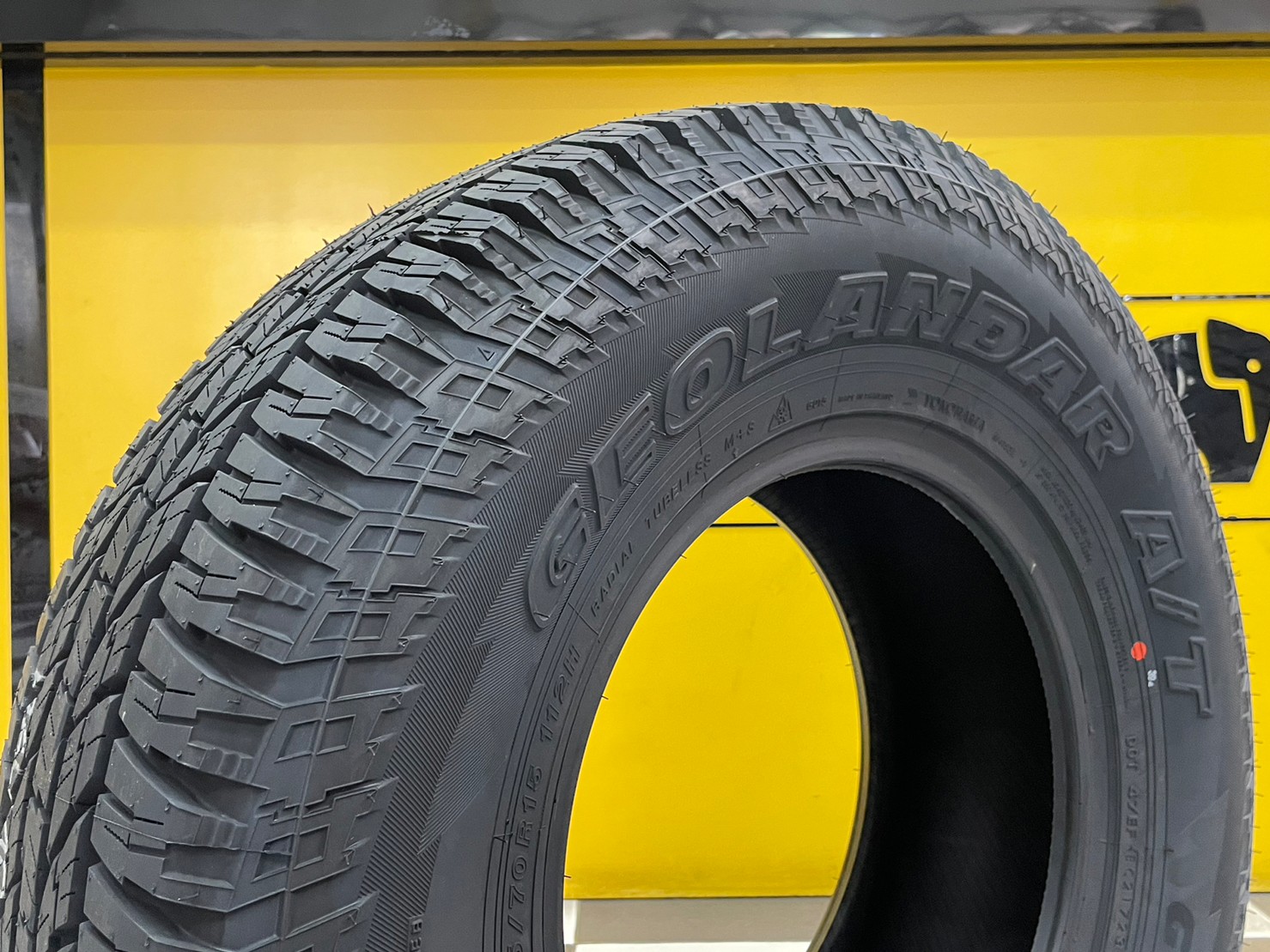 ยางใหม่โยโกฮามา #YOKOHAMA GEOLANDAR A/T G015 265/70R15 ยางใหม่ปี2023 (4เส้น)