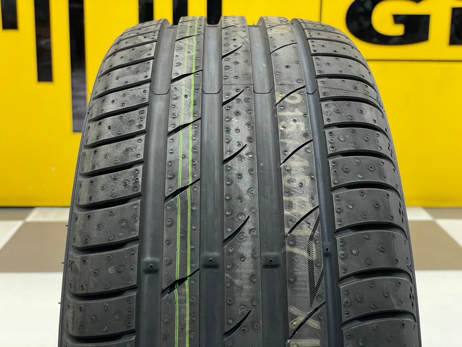 MARSHAL MU12 215/45R17 ยางใหม่ปี2021 ยางเเบรนด์เกาหลี