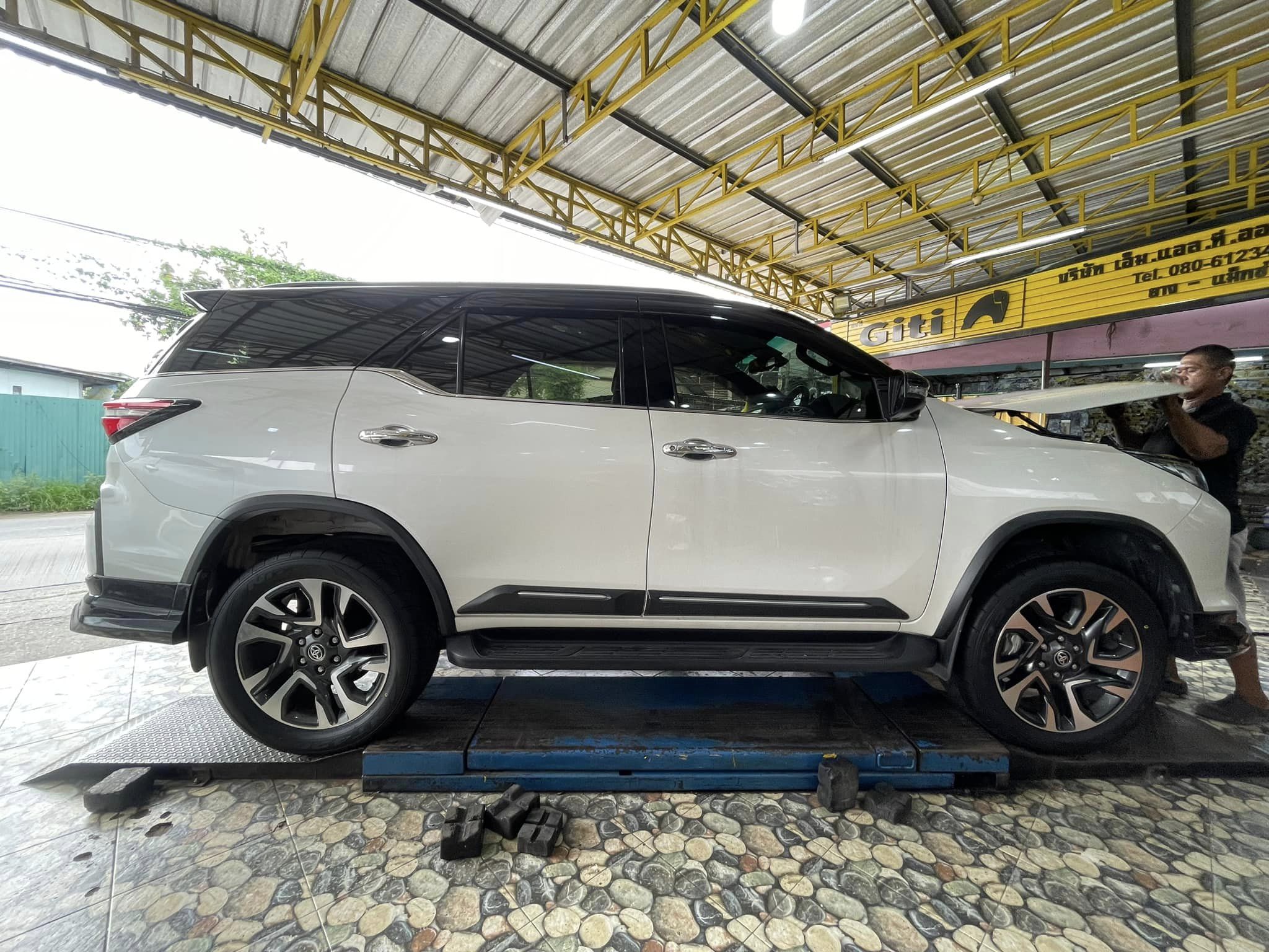 🛞 #TOYOTA_FORTUNER 🚘เปลี่ยนยาง 🛞🐘#NITTO_NT420 S 265/50R20 ❤️ 🛞 #บริการตั้งศูนย์✔️