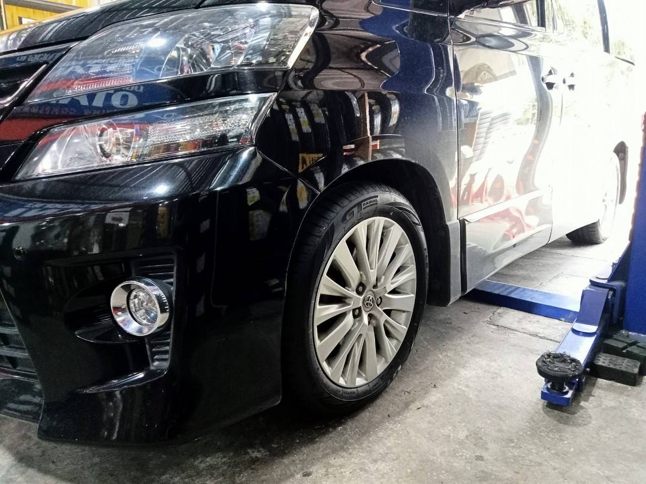 เปลี่ยนยาง🚘#TOYOTA_VELLFIRE 🛞 #GTRADIAL_FE2_235/50R18