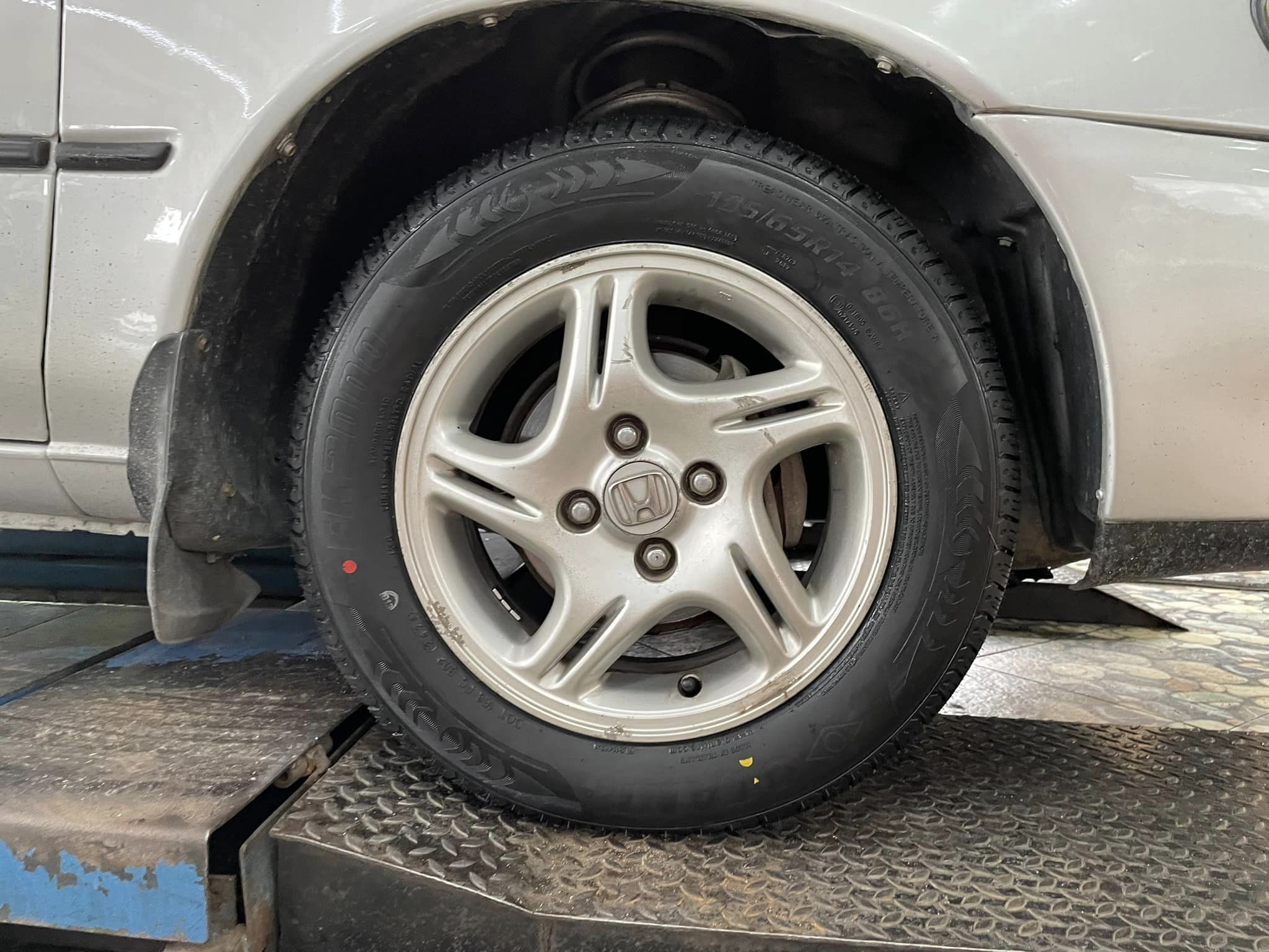 🚘 #TOYOTA_COROLLA #OTANI #EK2000 185/65R14