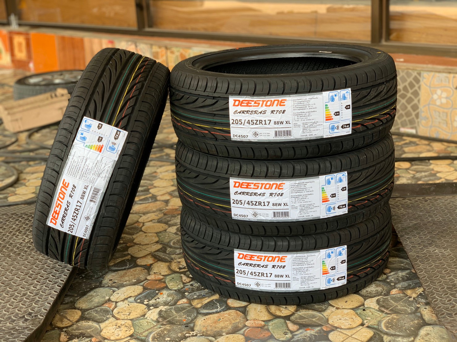 205/45R17 ดีสโตน ยางไทย ยางใหม่ปี2020