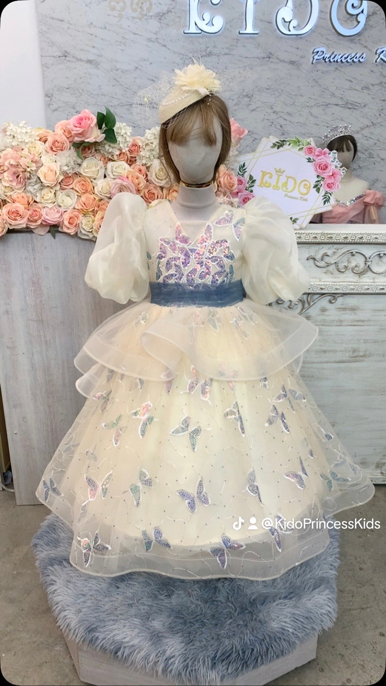 ชุดราตรีเด็ก(ร้านอยู่รัชดา ลองได้ถ่ายรูปจากของจริง)W19092สีครีม แขนตุ๊กตา กระโปรงยาวฟู