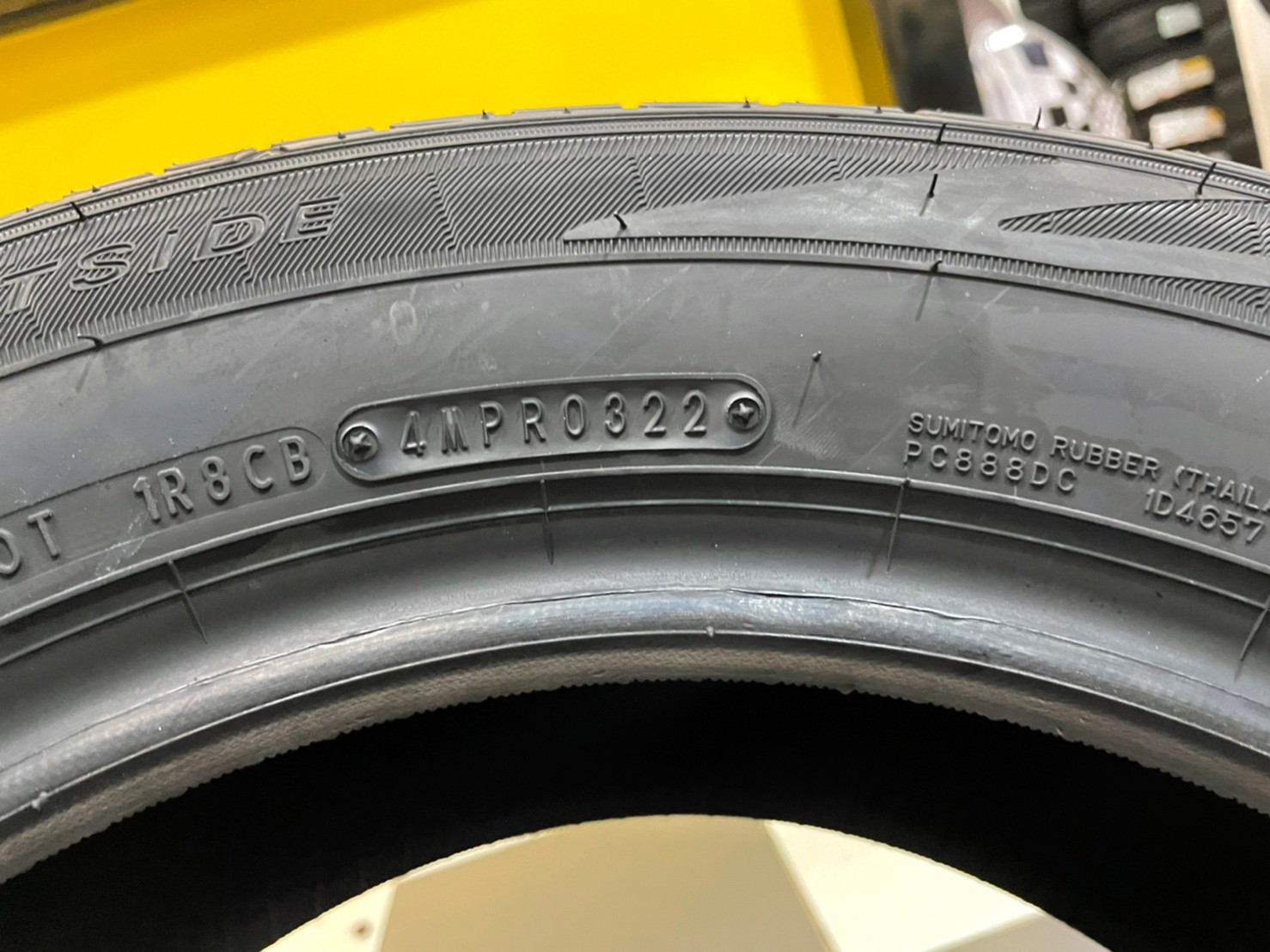 ยางใหม่ DUNLOP LM705 195/60R15 ยางดันลอป ยางไทย ปี2022