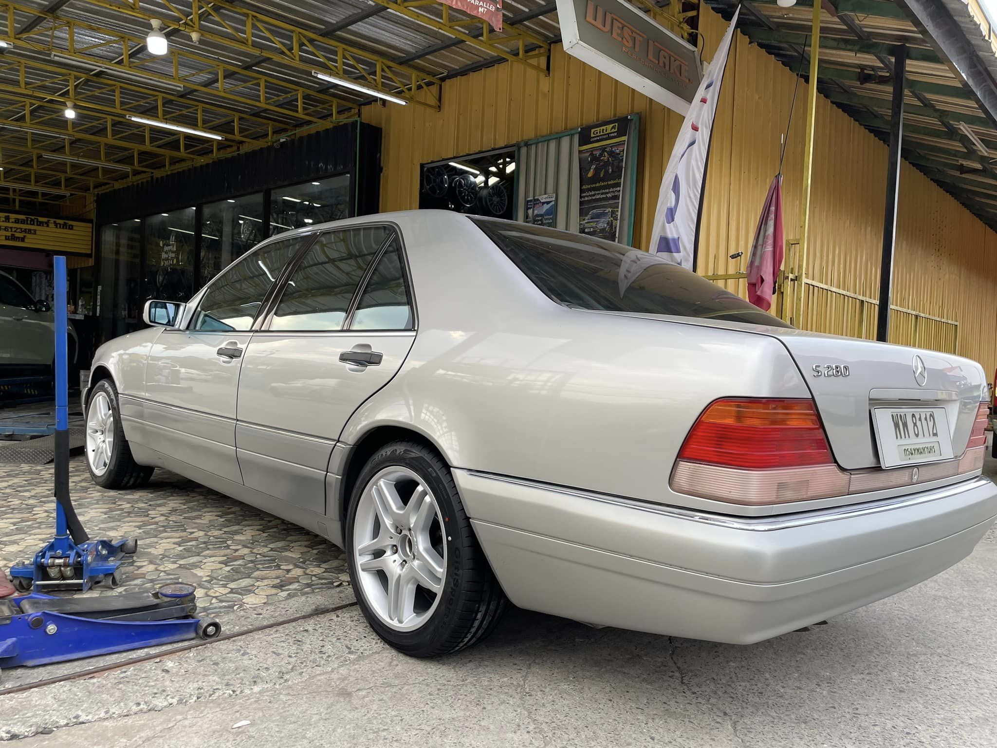 🚗#BENZ_S280🛞 🛞#ยางจีที #ยางสปอร์ตสมรรถนะการขับขี่สูง 🛞 เปลี่ยนยาง 🛞#Giti_SportS2 245/45R18 🛞 #บริการตั้งศูนย์ล้อ