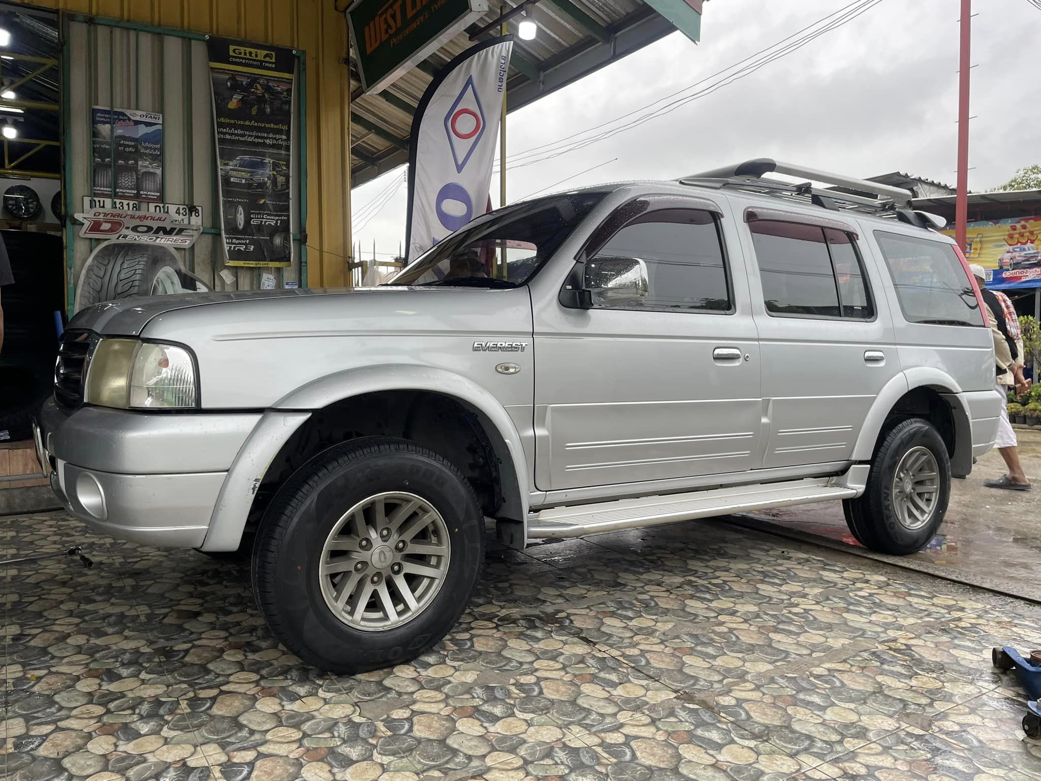 🚘 #FORD_EVEREST XLT #เปลี่ยนยาง 🛞 #OTANI_MK2000 225/75R15❗️❗️