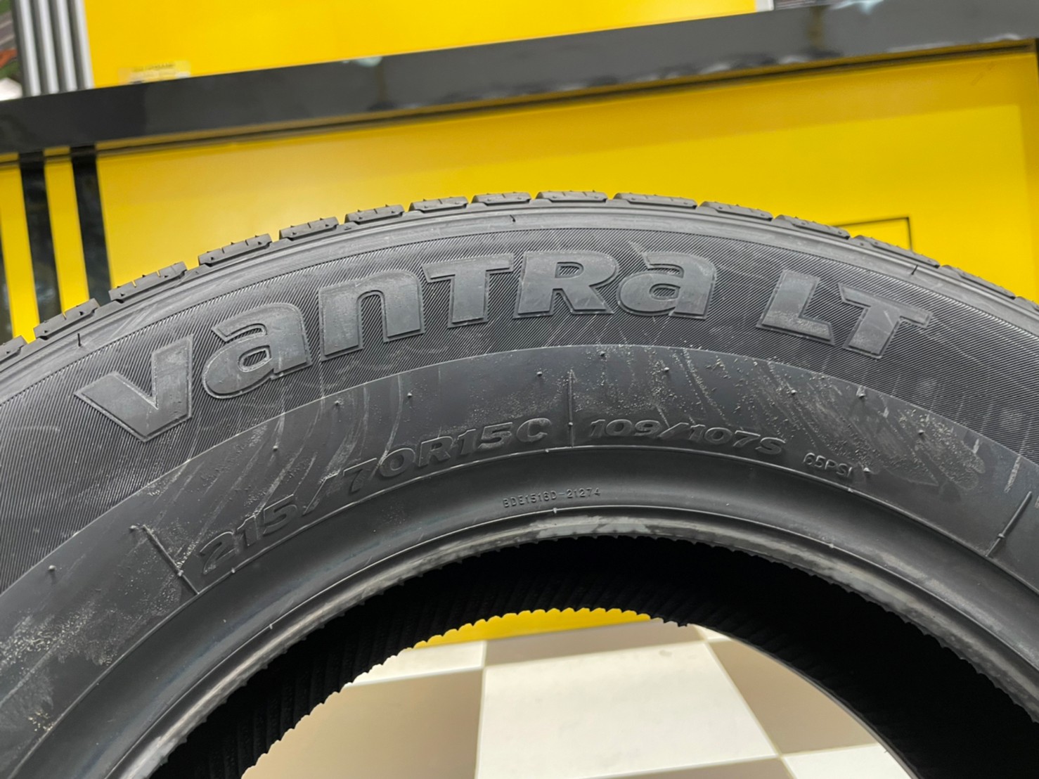 Hankook Vantra LT 215/70R15 ยางใหม่ปี2021 ยางกระบะ บรรทุกคุณภาพดี