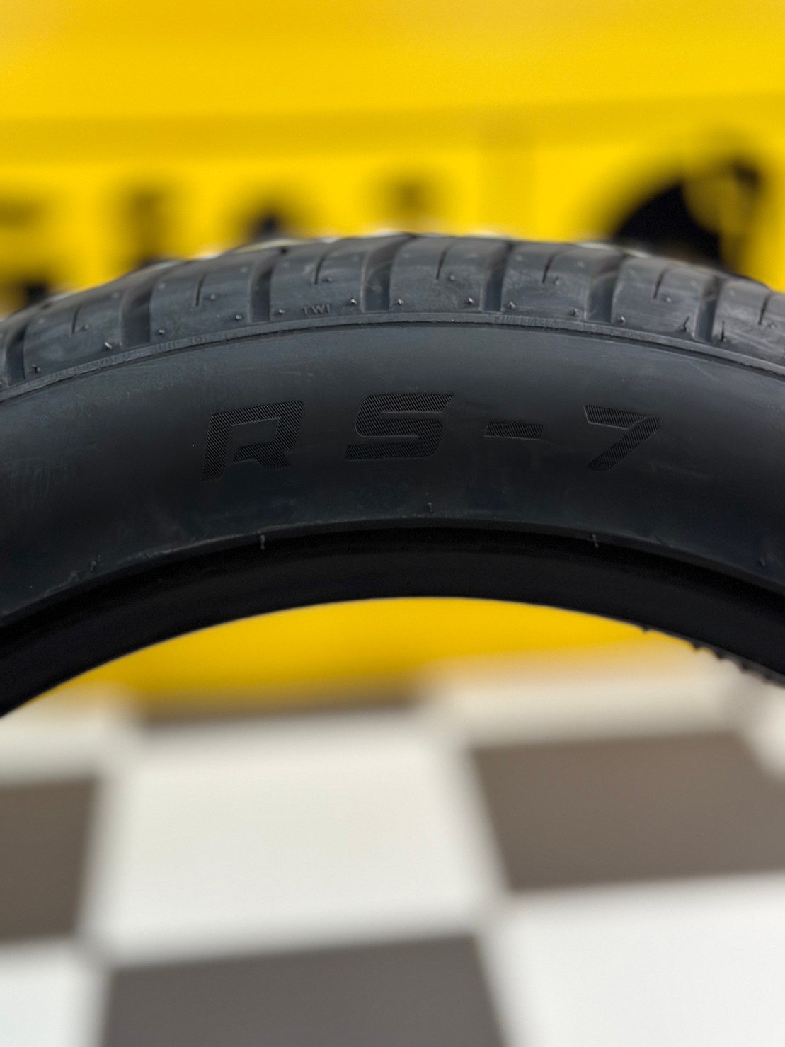 🔥🔥🔥 Prtomotion 🔥🔥🔥 245/45R18 275/40R18 SEVEN TIRE RS-7 ยางลายซิ่ง นุ่มหนึบ ยางใหม่ปี2023