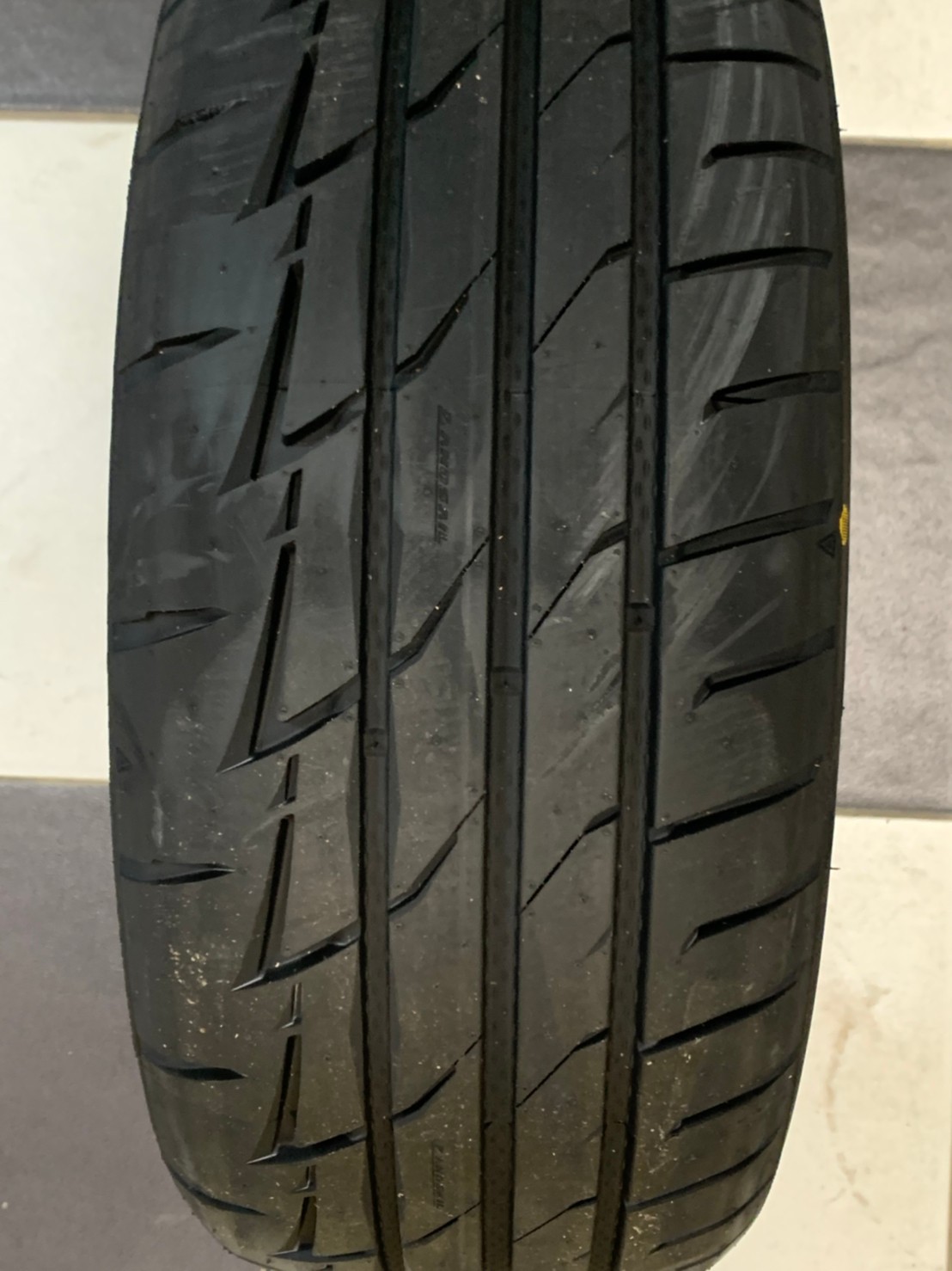 ยางลายซิ่ง 🔥🔥🔥Landsail RS009 195/50R15 👍 ยางใหม่ปี2021