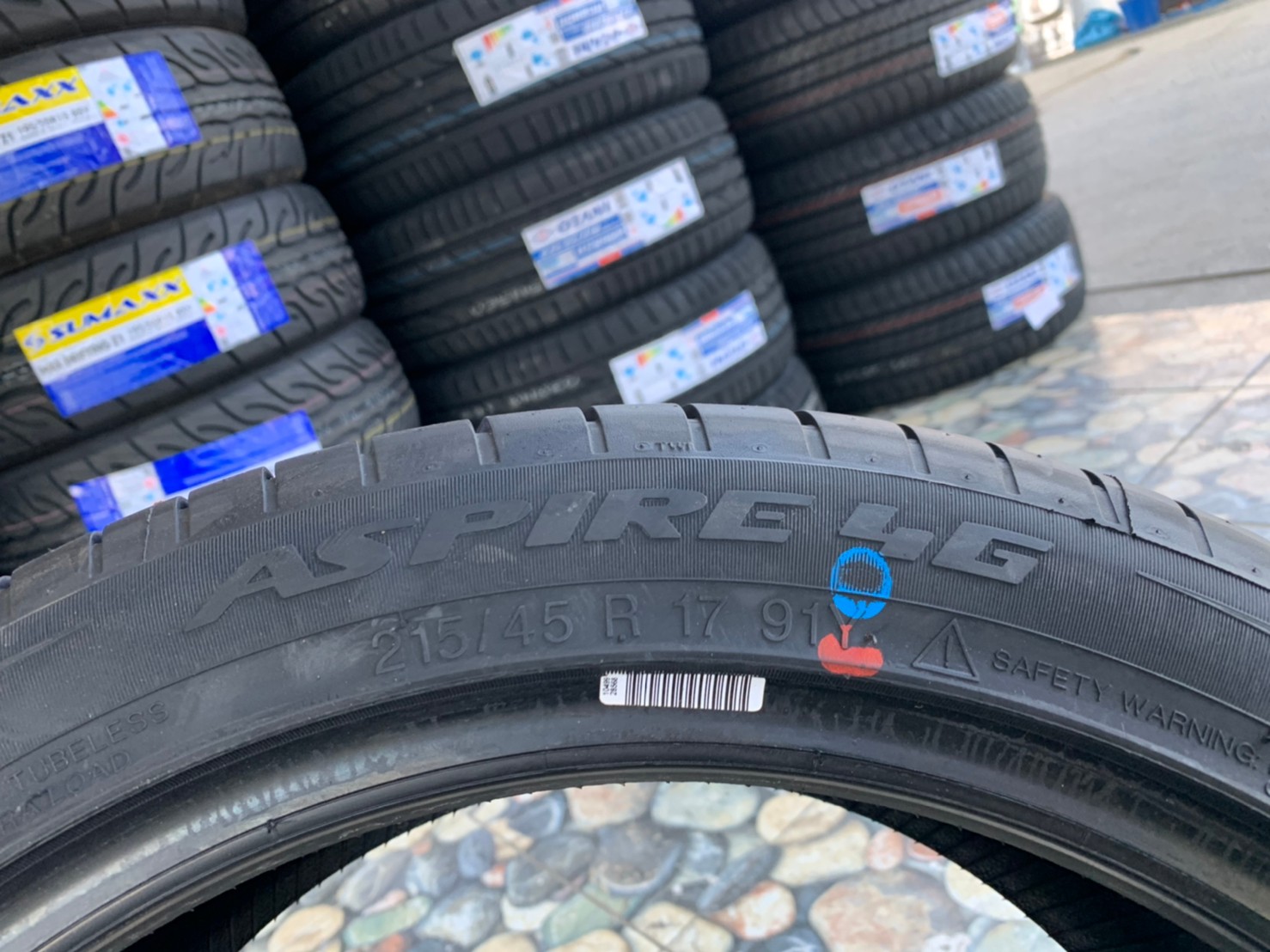 ยางใหม่ 215/45R17 APOLLO ASPIRE4G ยางใหม่ปี2021