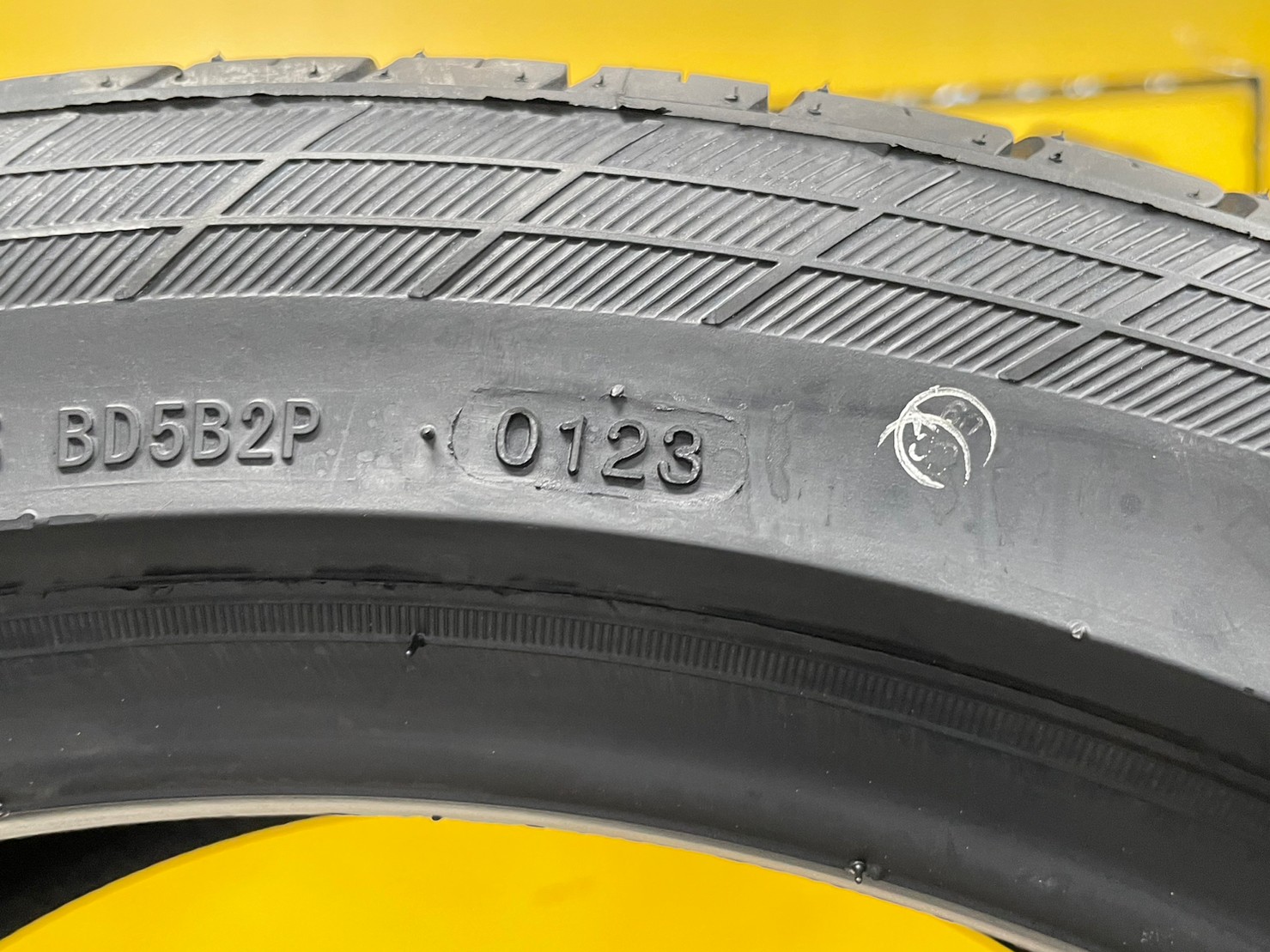 KINTO SC900 235/45R18 ยางใหม่ปี2023