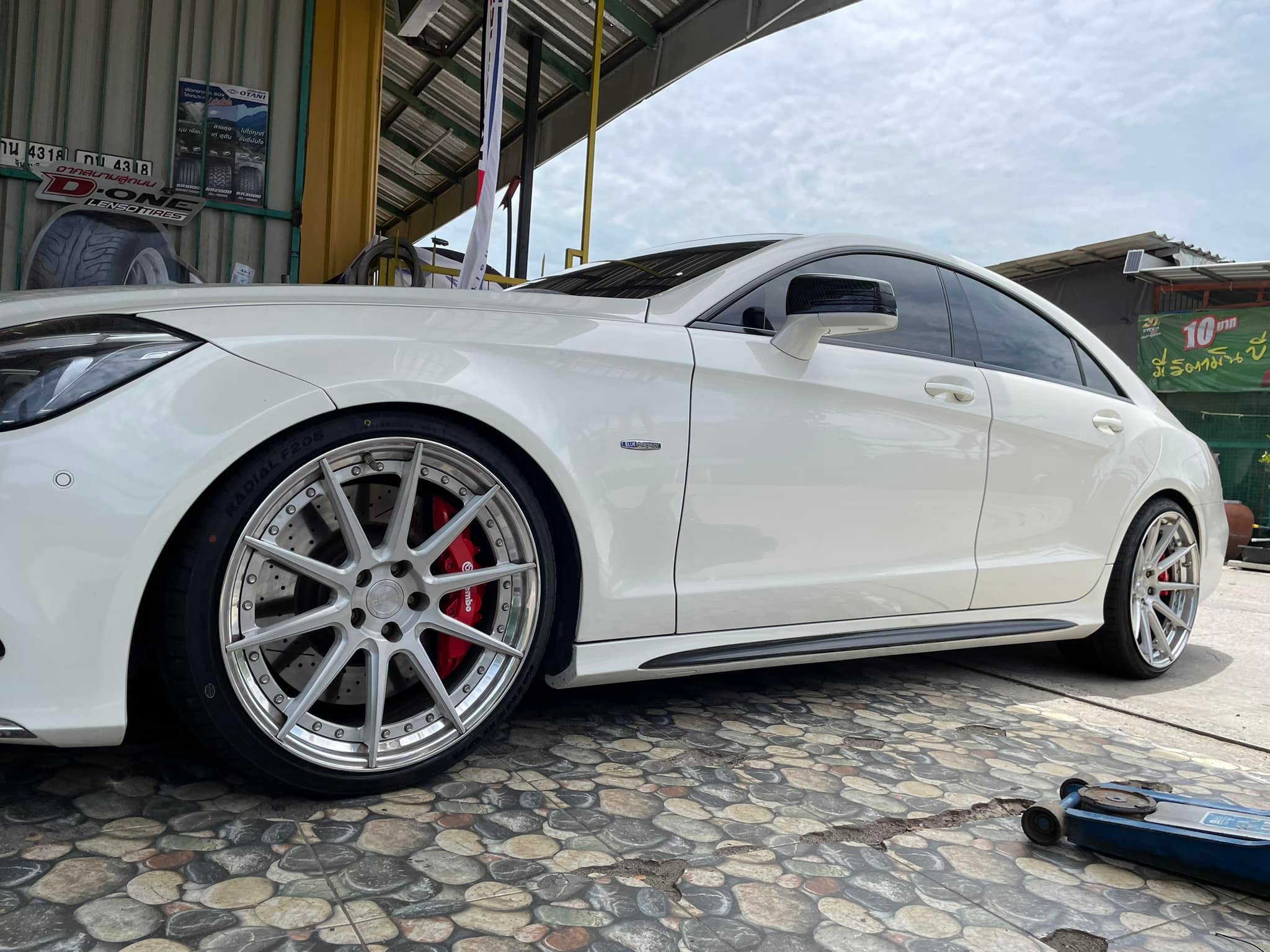 MINERVA F205 235/35R20 MINERVA F205 265/30R20