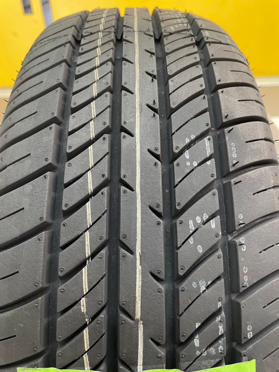 ยางใหม่ #Deestone R201 185/65R14 ยางใหม่ปี2024 ยางสำหรับรถเก๋งขนาดเล็ก คุณภาพดี