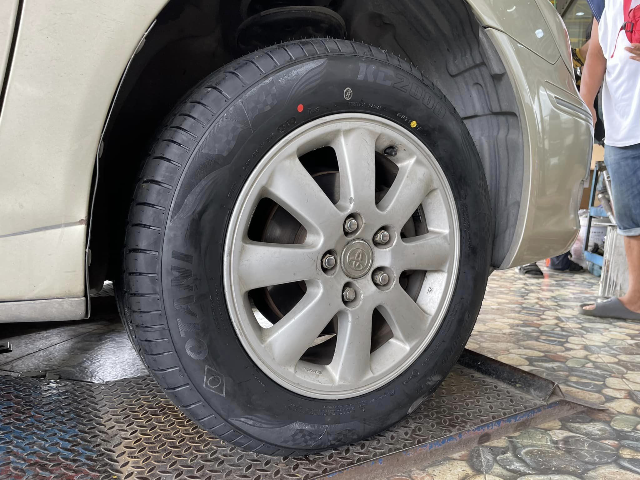 TOYOTA_CAMRY เปลี่ยนยาง #OTANI #KC2000 215/60R16