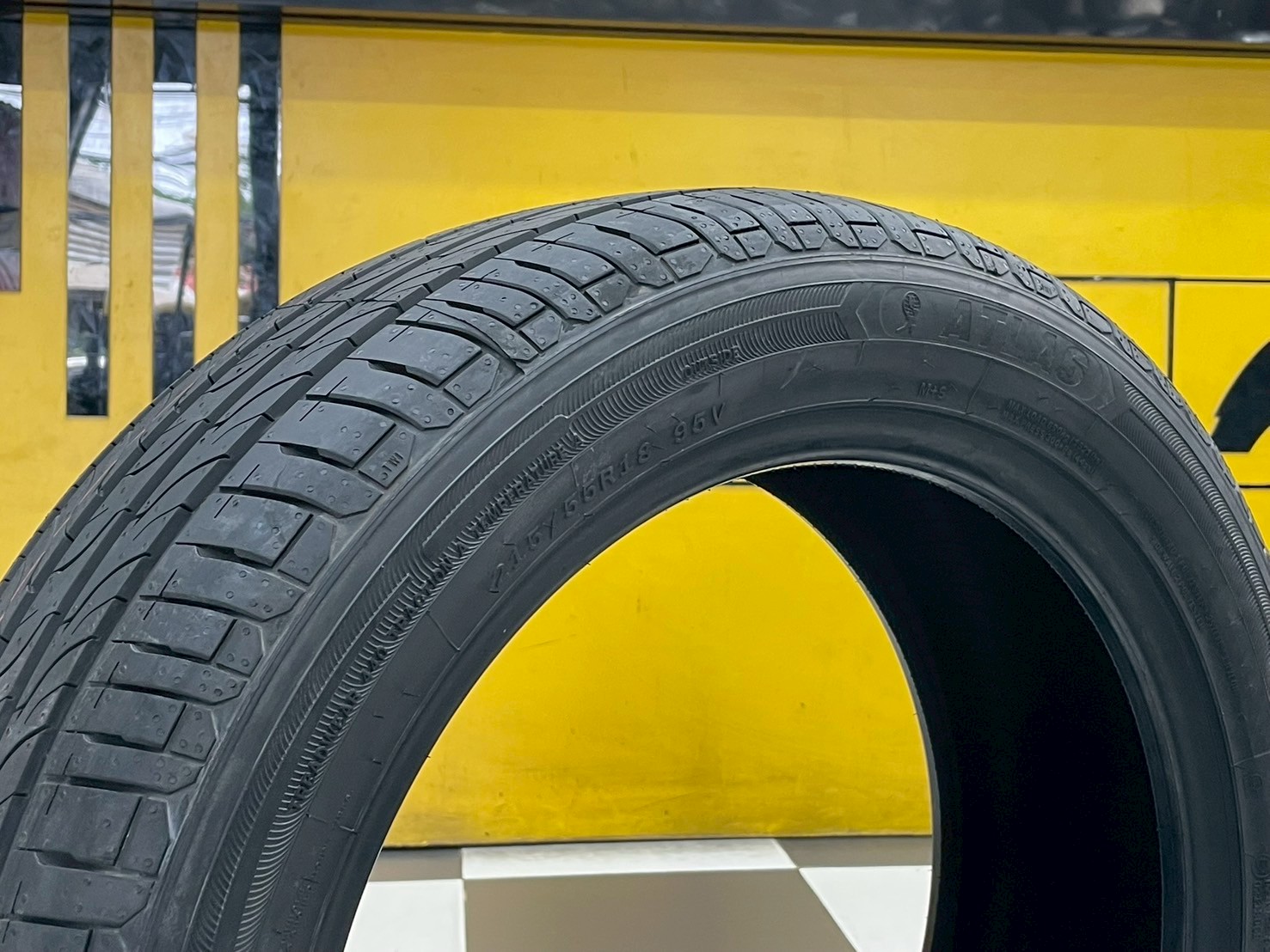 ยางใหม่ Atlas Batman A51 215/55R18 ยางใหม่ปี2025