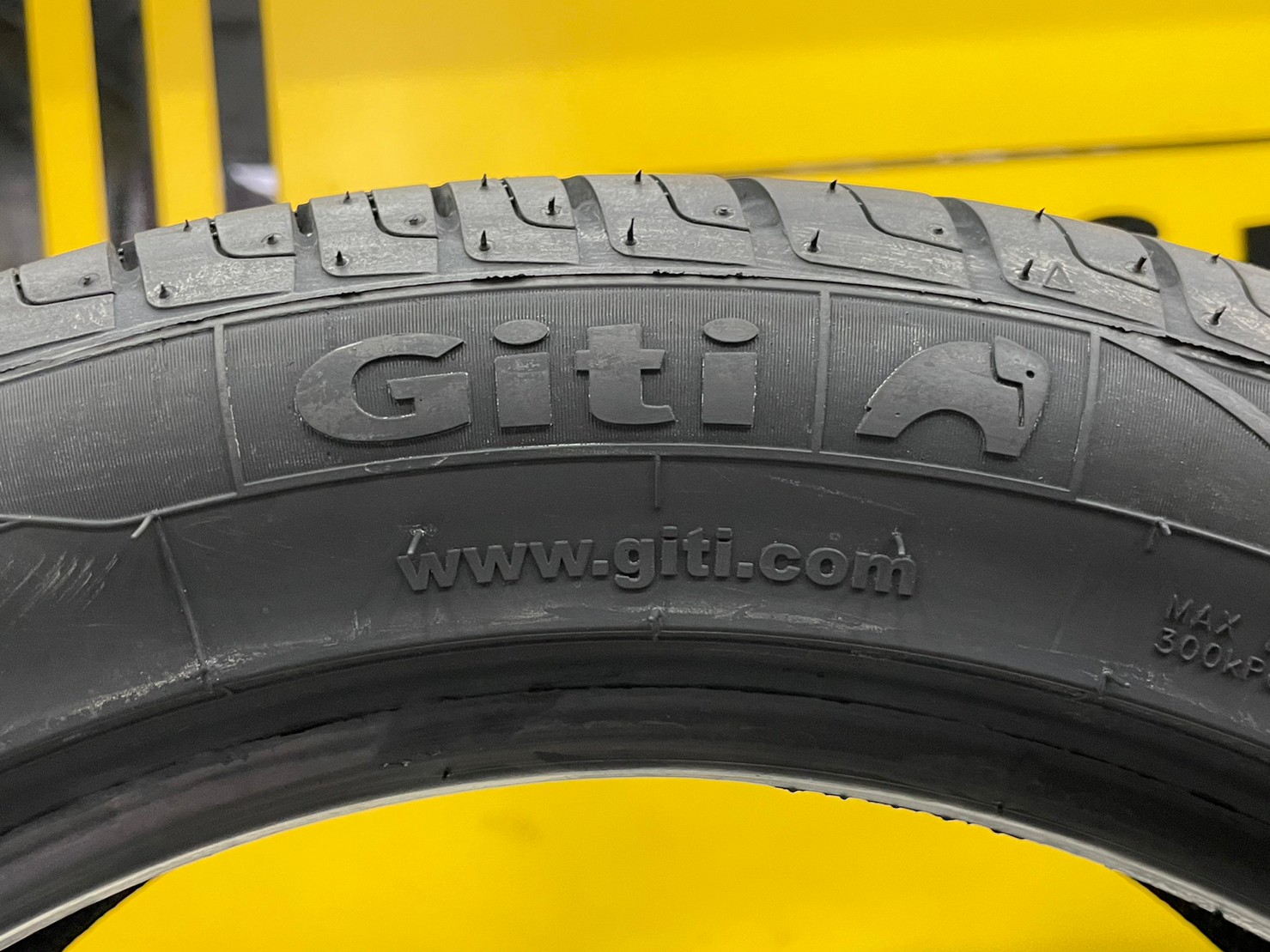 Giti Comfort T20 195/50R16 ยางใหม่ปี2023