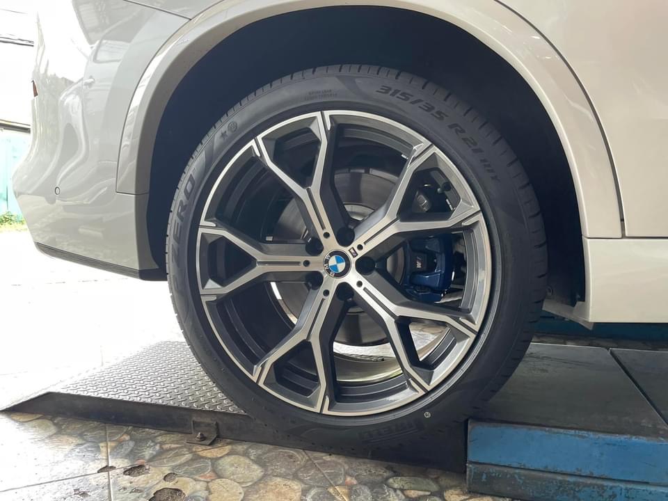#BMW_X5 🚘 เปลี่ยนยาง 🛞🐘#PIRELLI_P-ZERO PZ4 RF 275/40RF21 ❤️ 🛞 #PIRELLI_P-ZERO PZ4 RF 315/35RF21