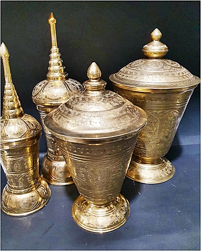 โกศพิมพ์ใหม่ เบอร์1 ตอกลายกลีบบัว โกศทองเหลืองไทย premium