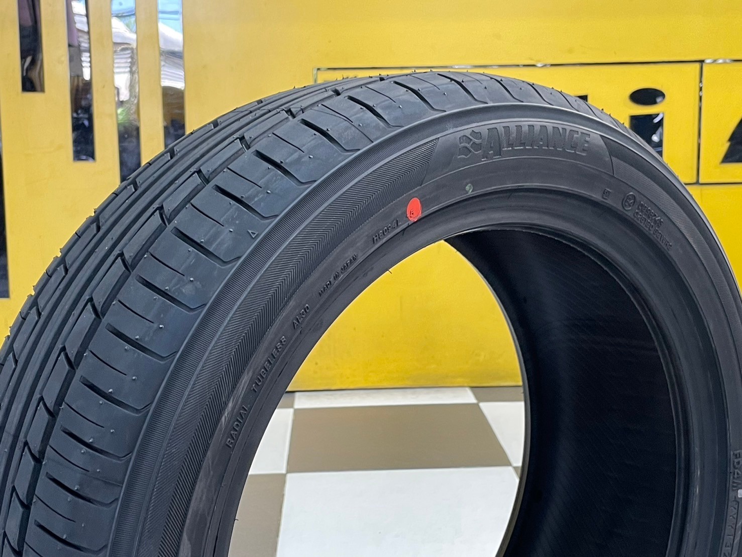 ยางใหม่ 215/50R17ALLIANCE 030Ex AL30 BY YOKOHAMA ยางใหม่ปี2024