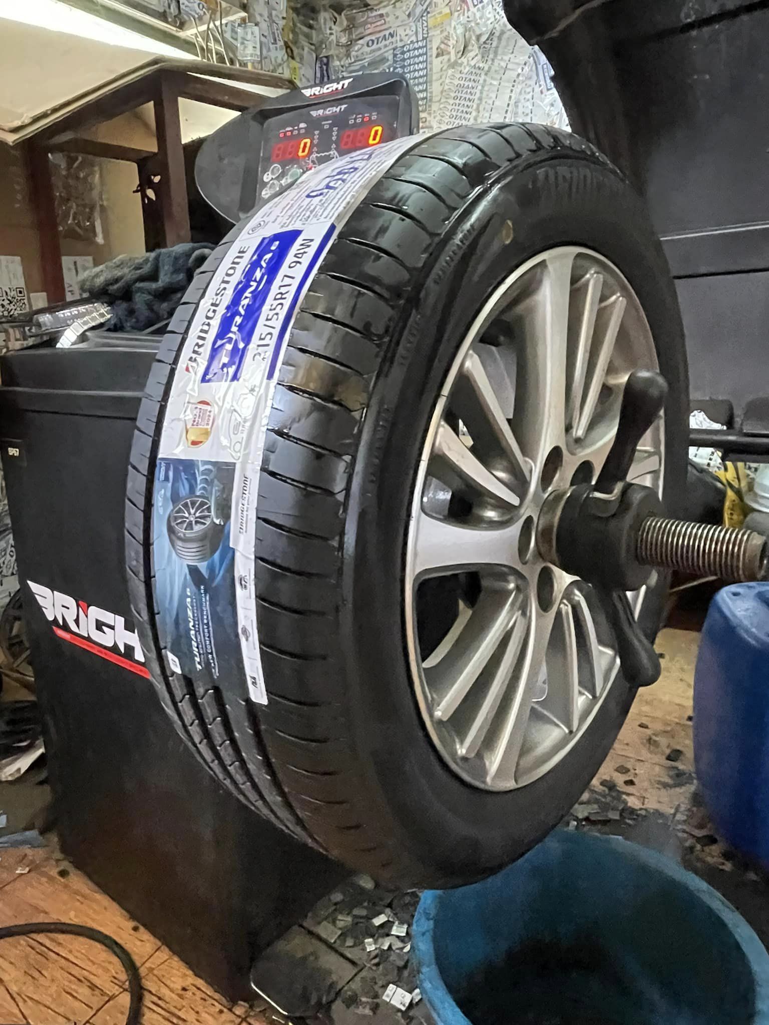 🚘 #TOYOTA_CAMRY เปลี่ยนยาง #BRIDGESTONE_TURANZA6 #215/55R17