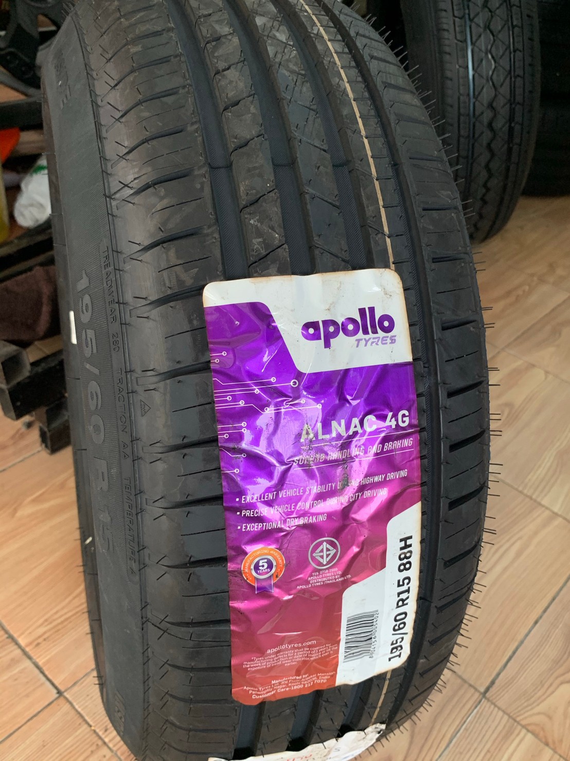 ยางApollo Aspire4G 225/45R18 ยางสปอร์ตคุณภาพดี นุ่มเงียบ ยางปี2021