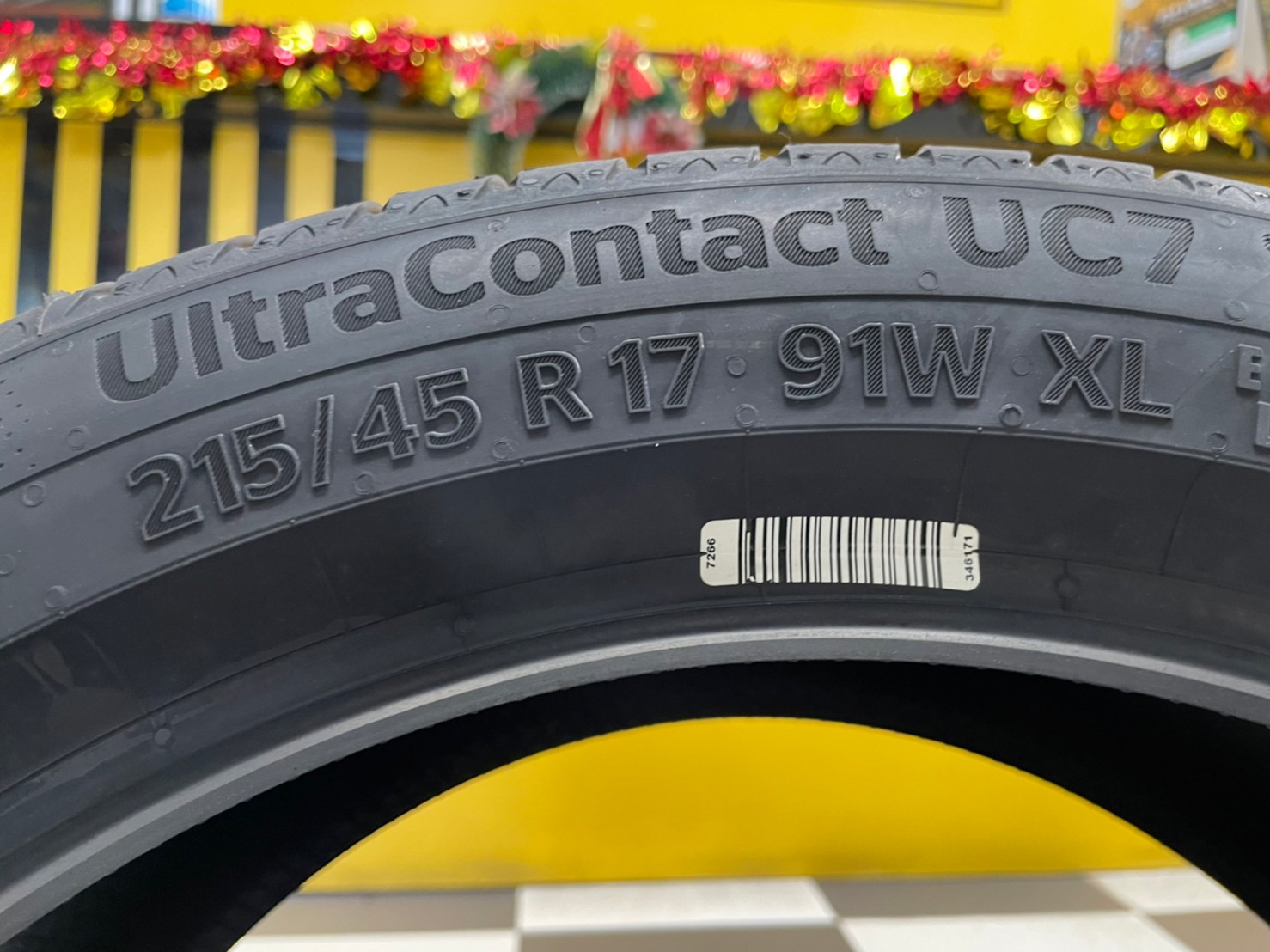 ยางใหม่ คอนตินเนนทอล 215/45R17 Continental UltraContact UC7 ยางใหม่ปี2023