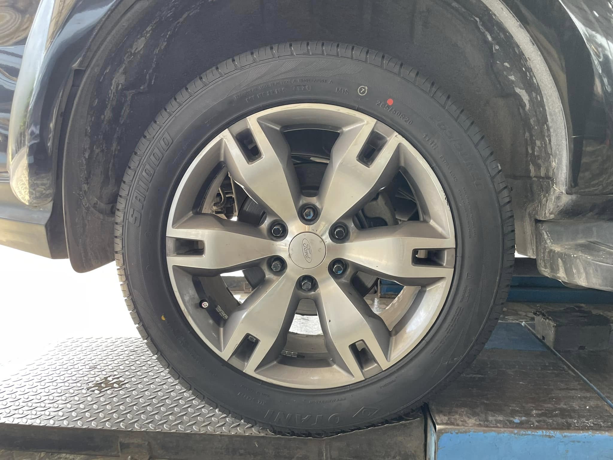 🚘 #FORD_EVEREST📍เปลี่ยนยาง #OTANI #SA1000 265/50R20 #บริการตั้งศูนย์🛠