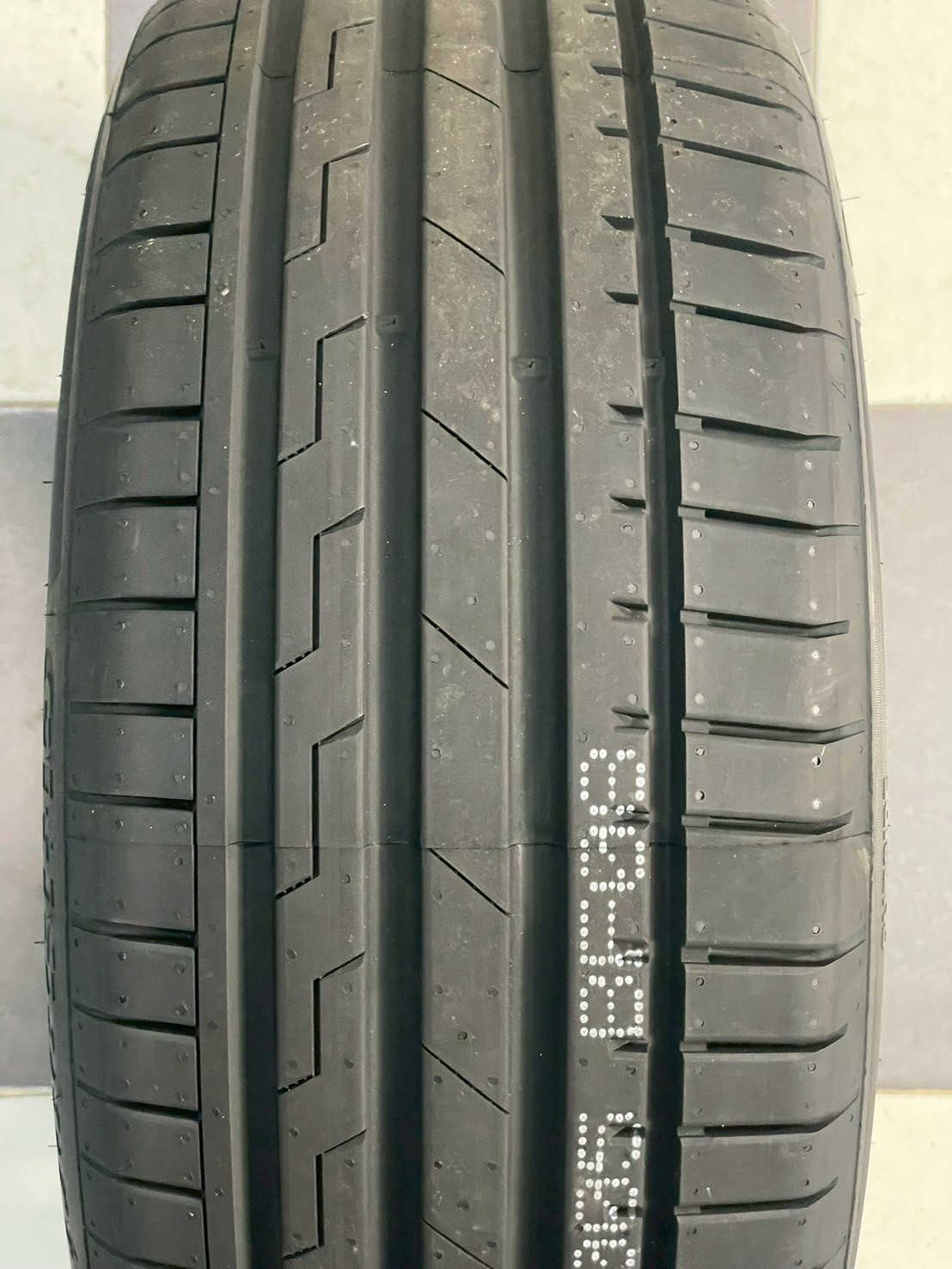 ยางGITI SportS2 225/45R17 ยางใหม่ปี2025