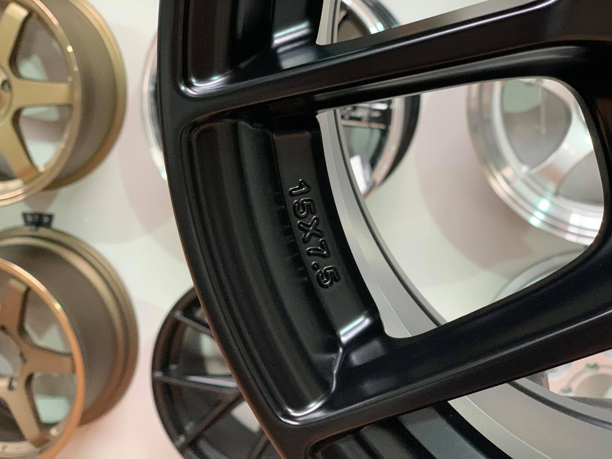 ล้อแม็กใหม่ขอบ15 EmotionR ลายFRE กว้าง7.5 ออฟ35 ขนาด4รู100 สำหรับรถเก๋ง