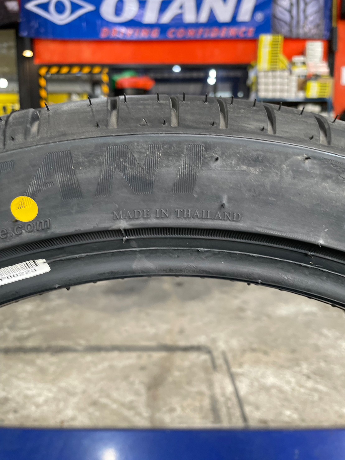 OTANI KC2000 225/40R18 ยางใหม่ปี2023