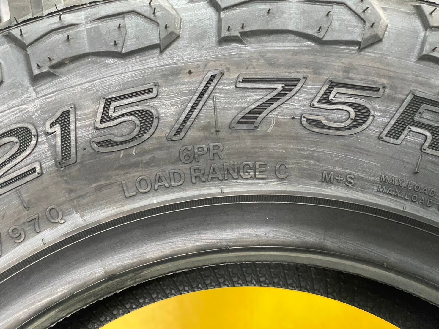 215/75R15 LINGLONG CROSSWIND MT ยางใหม่ปี2024