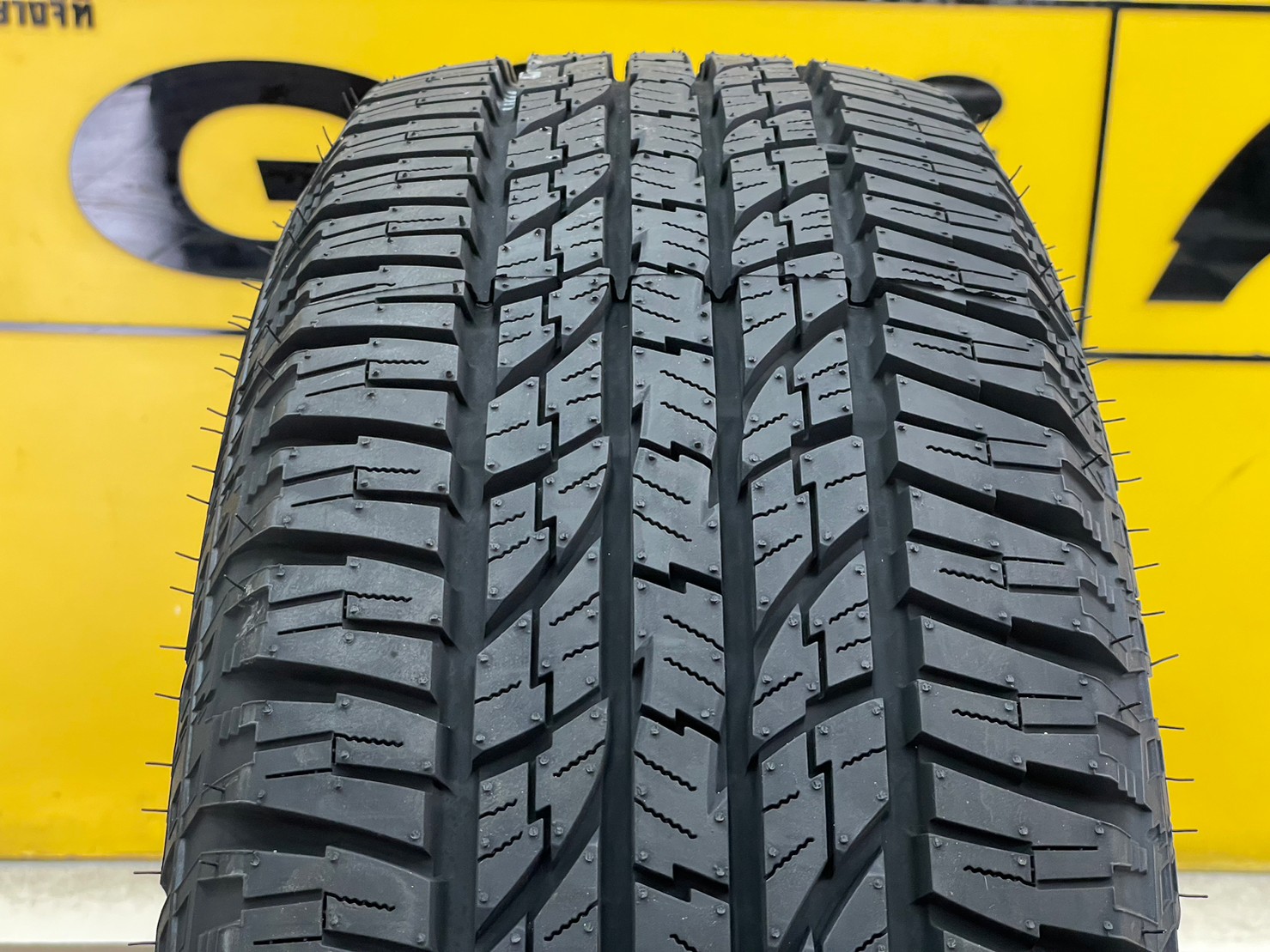 ยางใหม่โยโกฮามา #YOKOHAMA GEOLANDAR A/T G015 265/70R15 ยางใหม่ปี2023 (4เส้น)