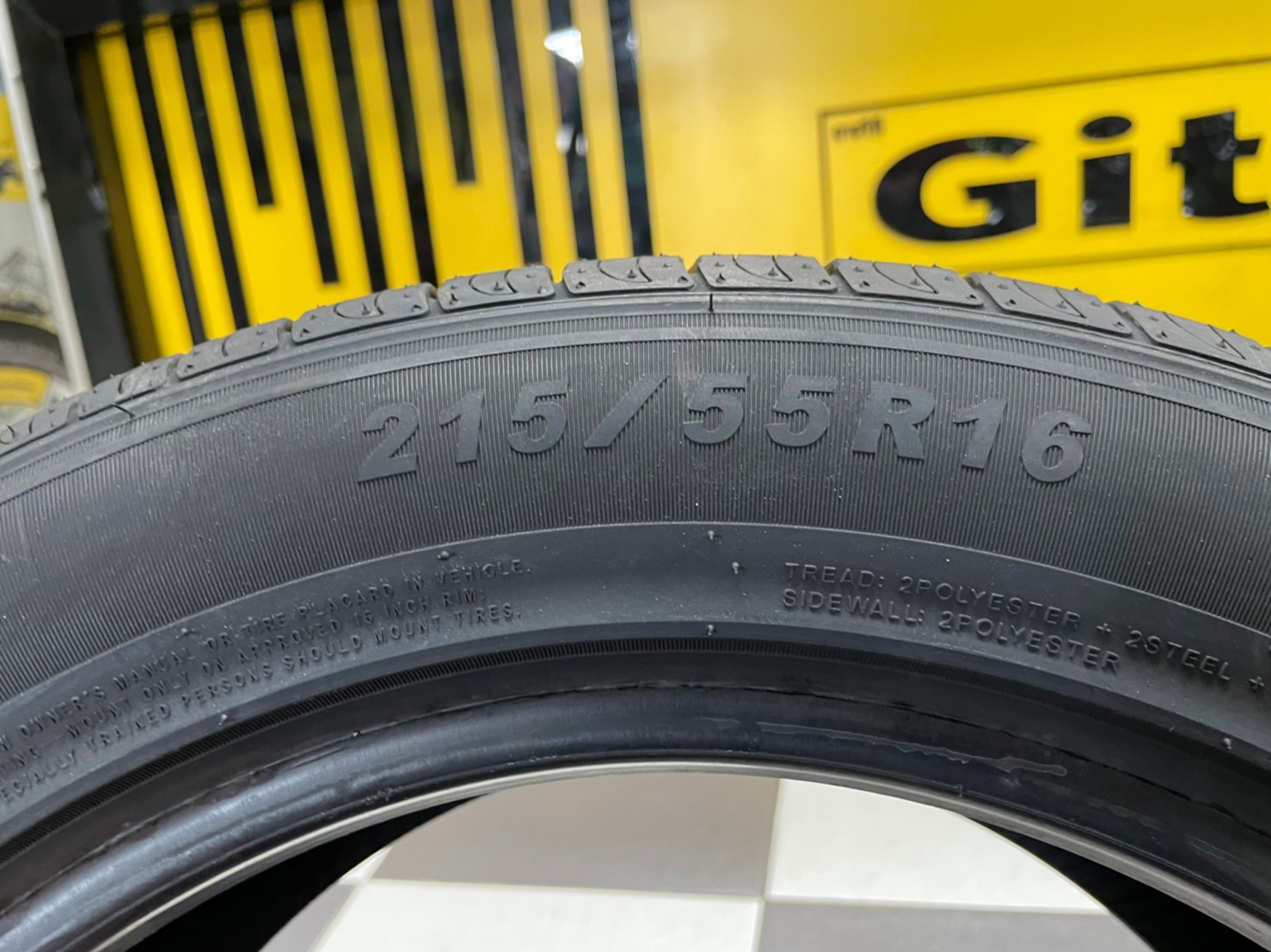 215/55R16 BLACKHAWK ยางใหม่ปี2022