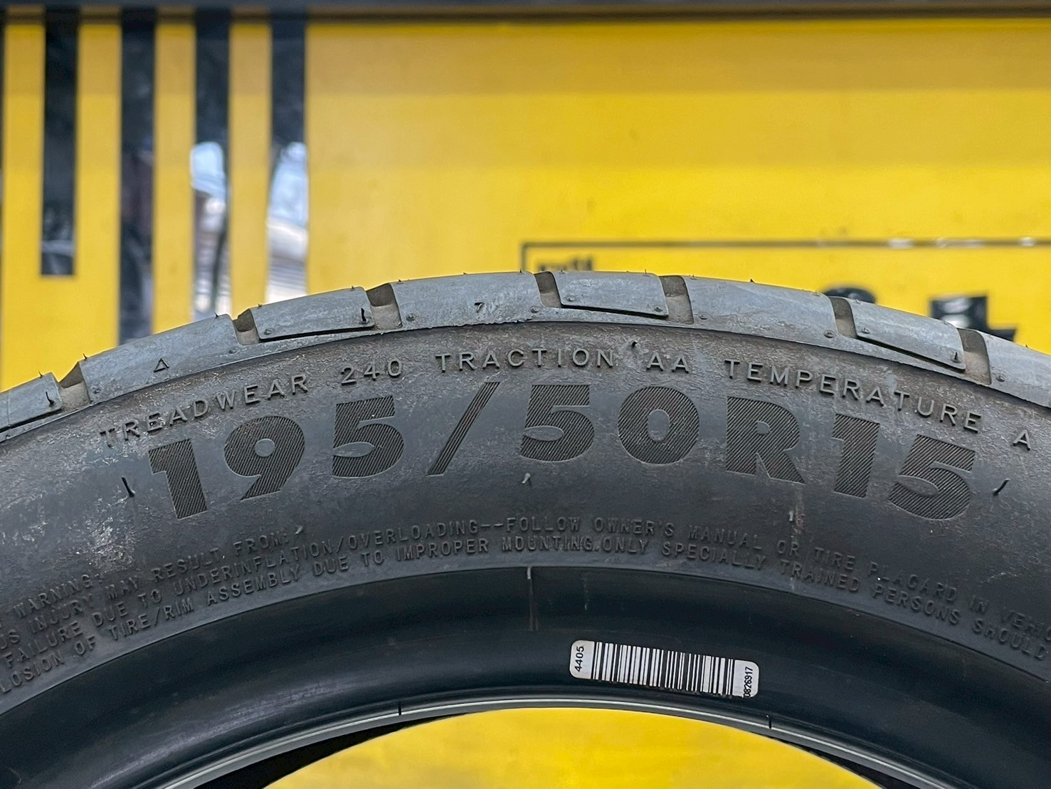 ยางใหม่ปีเก่า LENSO D-ONE 195/50R15 ยางสปอร์ต สมรรถนะสูง คุณภาพดี ยางปี22 (มี1เส้น)