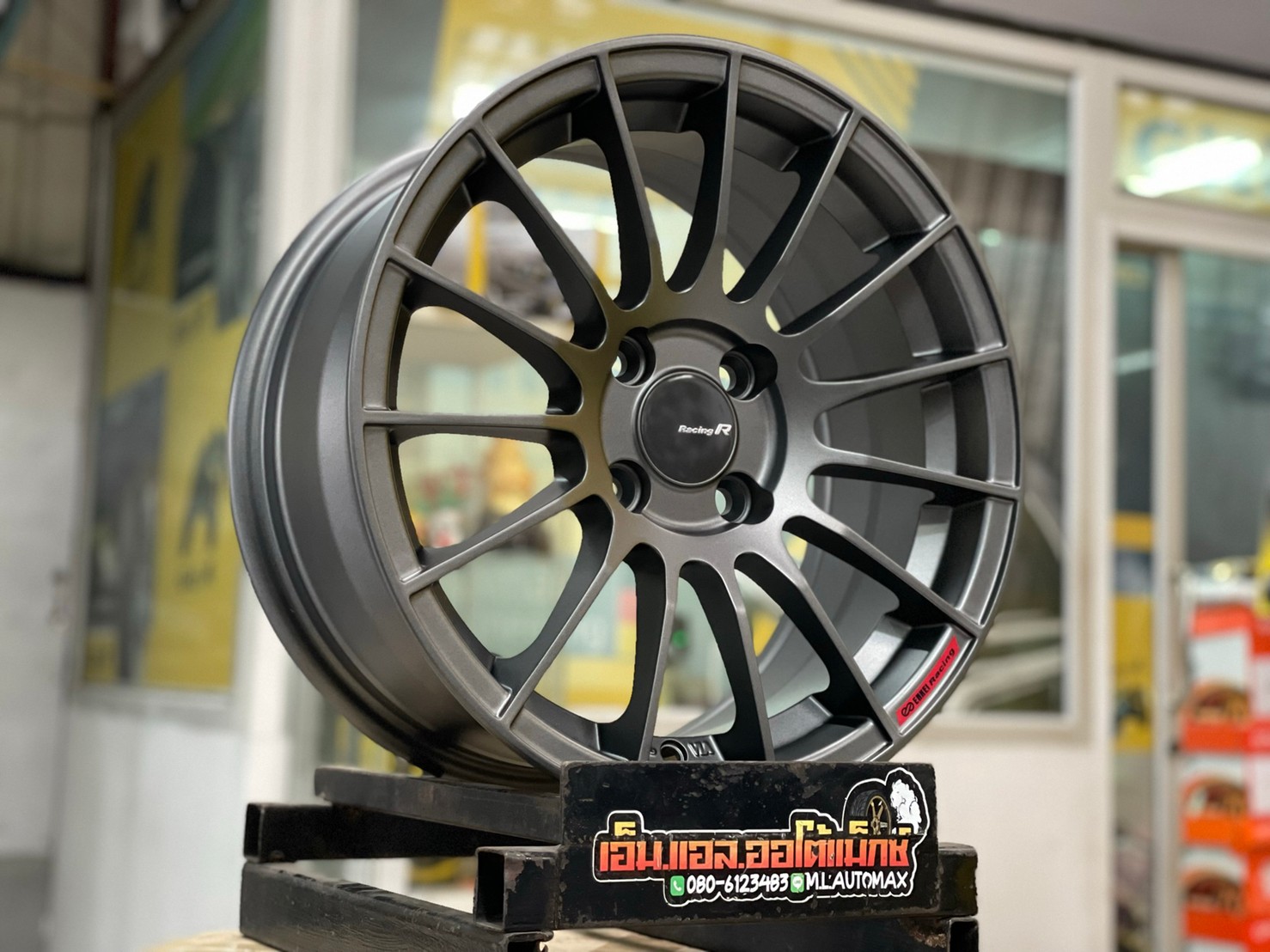 ล้อแม็กซ์ใหม่ขอบ15 RS05RR สีเทากัน กว้าง7ออฟ35 4รู100 SSW