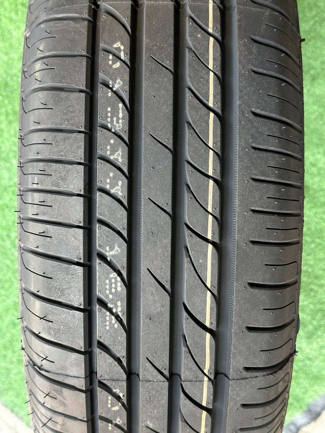 OTANI EK1000 195/65R15 ยางใหม่ปี2023 ราคาพิเศษพร้อมติดตั้งฟรี สามารถสอบถามเพิ่มเติมได้ค่ะ