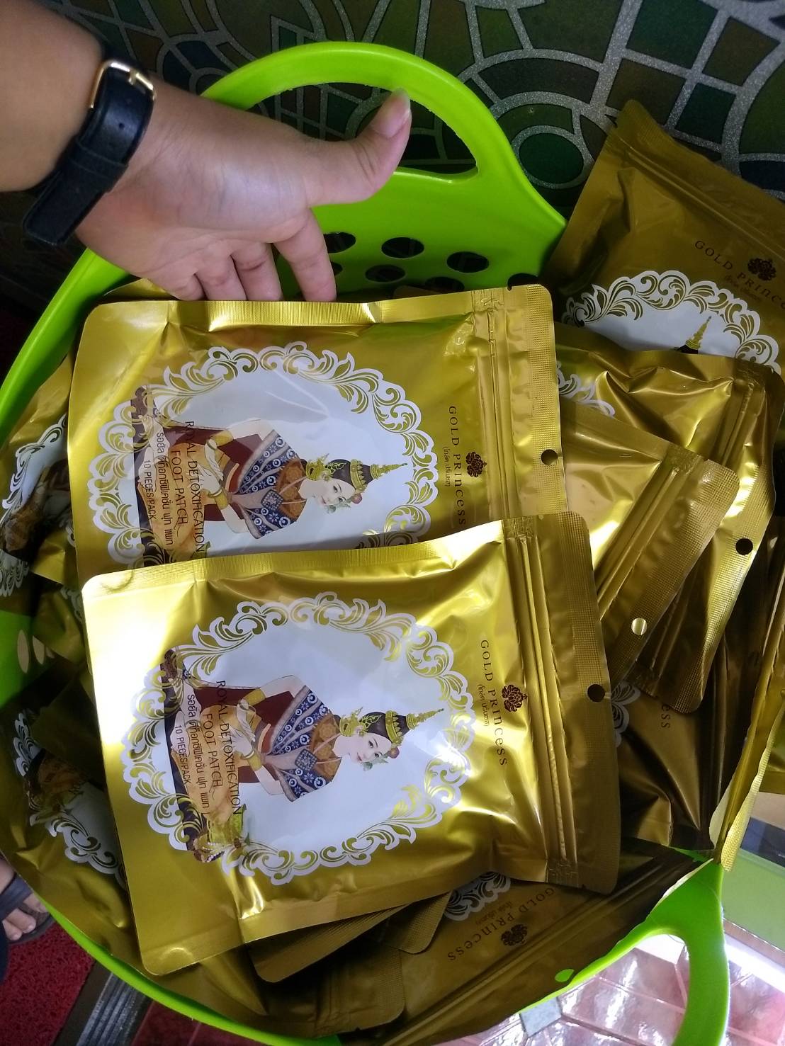 Royal detoxification foot patch รอยัล ดีท็อกซิฟิเคชั่น ฟุท แพท (10 / แพค)