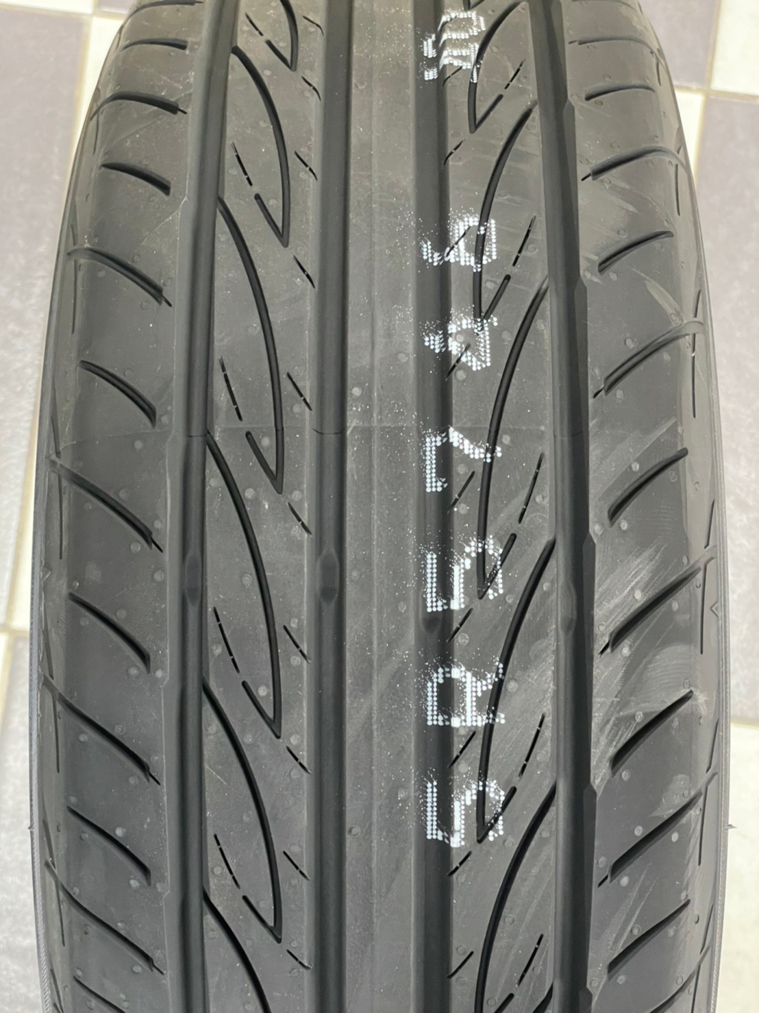 YOKOHAMA ADVAN FLEVA V701 195/55R15 ยางใหม่ปี2022