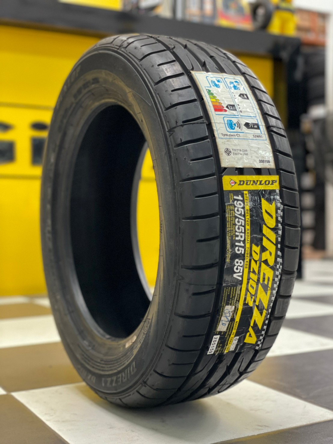 195/55R15 DUNLOP DZ102 ยางใหม่ปี20 ราคาพิเศษ ติดตั้งฟรี จัดส่งฟรี