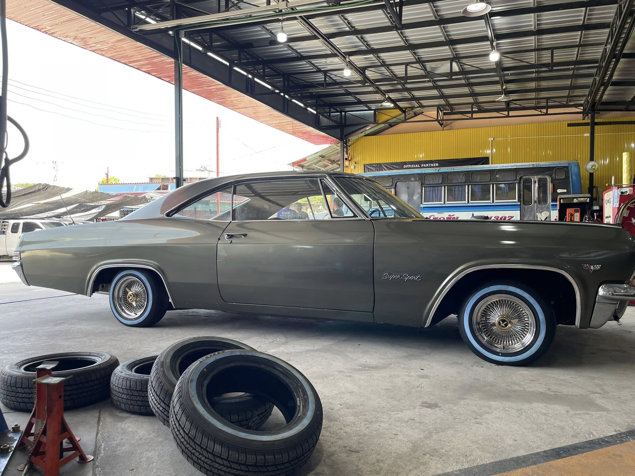 Chevrolet_impala 🚘เปลี่ยนยาง 🛞🐘#SAILUN_ขอบขาว_175/70R13