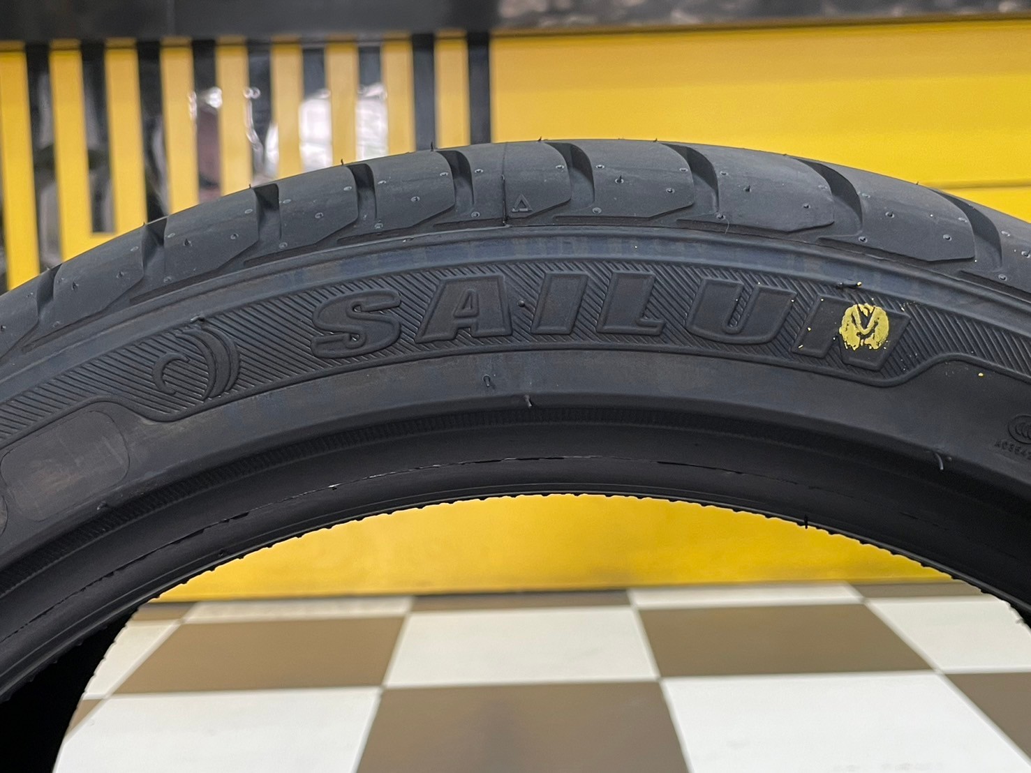ยางไซหลุน #Sailun Atrezzo ZSR 235/40R18 ยางใหม่ปี2024